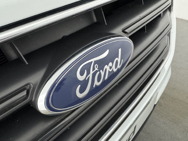 2023 (23) FORD COMMERCIAL TRANSIT CUSTOM 2.0 EcoBlue 130ps Low Roof D/Cab Limited Van 5301517