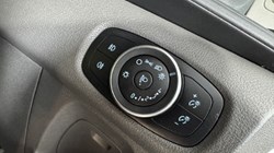 2023 (23) FORD COMMERCIAL TRANSIT CUSTOM 2.0 EcoBlue 130ps Low Roof D/Cab Limited Van 5301525