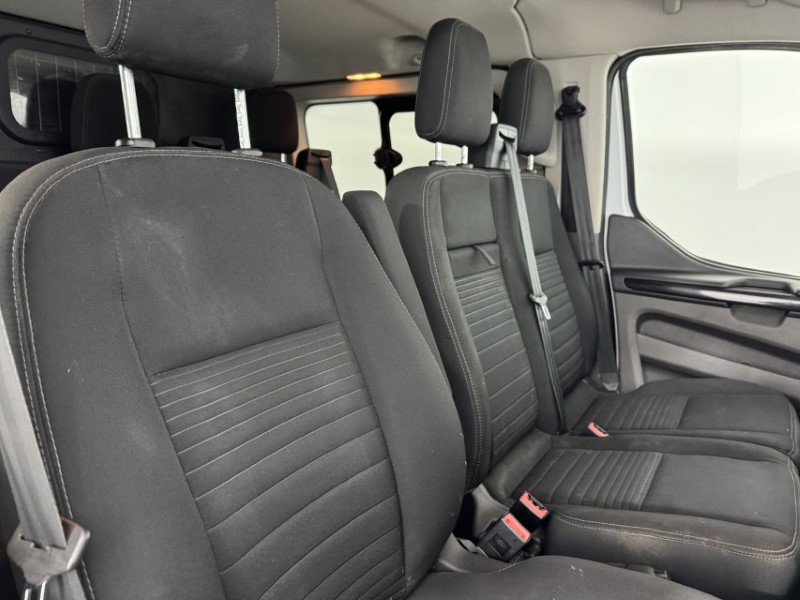 2023 (23) FORD COMMERCIAL TRANSIT CUSTOM 2.0 EcoBlue 130ps Low Roof D/Cab Limited Van 5301523