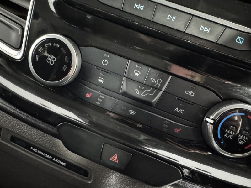 2023 (23) FORD COMMERCIAL TRANSIT CUSTOM 2.0 EcoBlue 130ps Low Roof D/Cab Limited Van 5301535