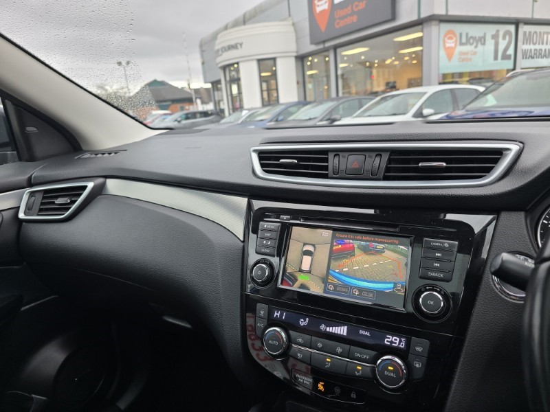 2020 (20) NISSAN QASHQAI 1.3 DiG-T Tekna 5dr 4988226