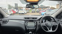 2020 (20) NISSAN QASHQAI 1.3 DiG-T Tekna 5dr 4988238
