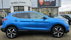 2020 (20) NISSAN QASHQAI 1.3 DiG-T Tekna 5dr 4988217