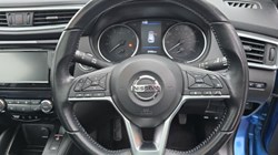 2020 (20) NISSAN QASHQAI 1.3 DiG-T Tekna 5dr 4988252