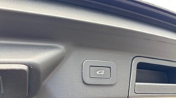 2024 (73) LAND ROVER RANGE ROVER VELAR 2.0 D200 MHEV Dynamic HSE 5dr Auto 4643583