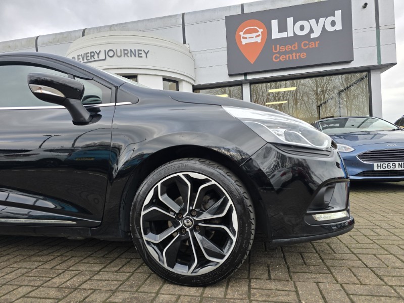 2019 (19) RENAULT CLIO 1.5 dCi 90 Iconic 5dr 5010990