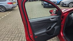 2020 (70) FORD FOCUS 1.5 EcoBlue 120 ST-Line X Edition 5dr 4984677