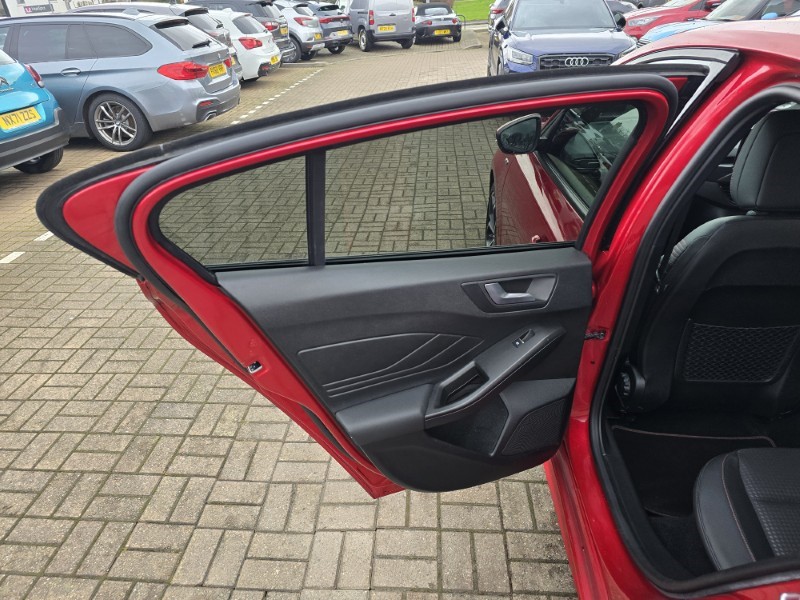 2020 (70) FORD FOCUS 1.5 EcoBlue 120 ST-Line X Edition 5dr 4984672