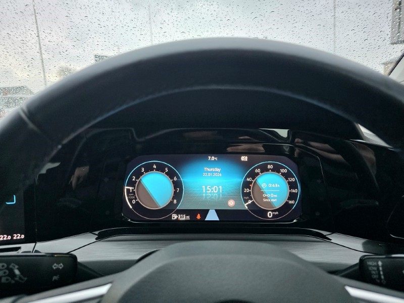 2020 (70) VOLKSWAGEN GOLF 1.5 TSI Style 5dr 4981085