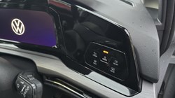 2020 (70) VOLKSWAGEN GOLF 1.5 TSI Style 5dr 4981082