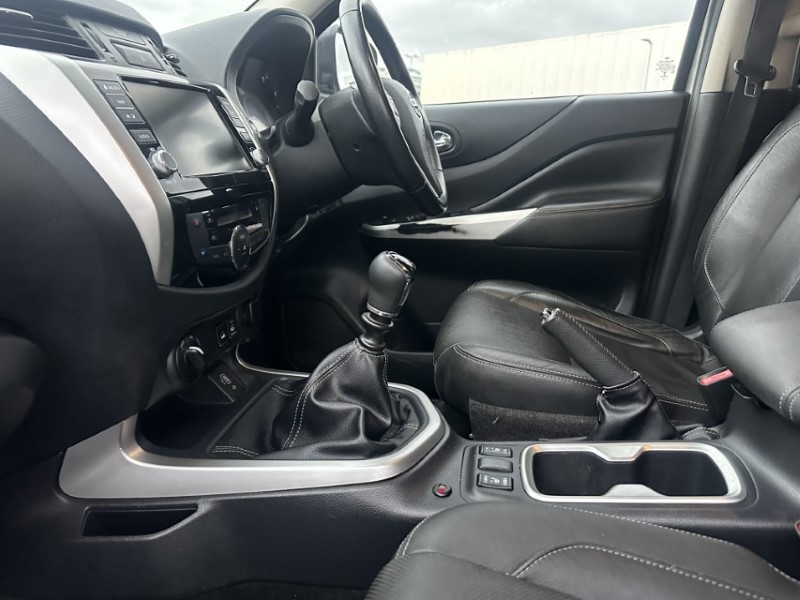 2021 (21) NISSAN COMMERCIAL NAVARA Double Cab Pick Up Tekna 2.3dCi 190 TT 4WD 4993775