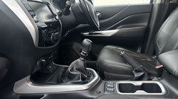 2021 (21) NISSAN COMMERCIAL NAVARA Double Cab Pick Up Tekna 2.3dCi 190 TT 4WD 4993775
