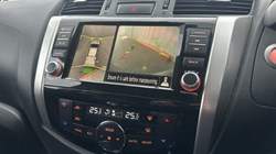 2021 (21) NISSAN COMMERCIAL NAVARA Double Cab Pick Up Tekna 2.3dCi 190 TT 4WD 4993780