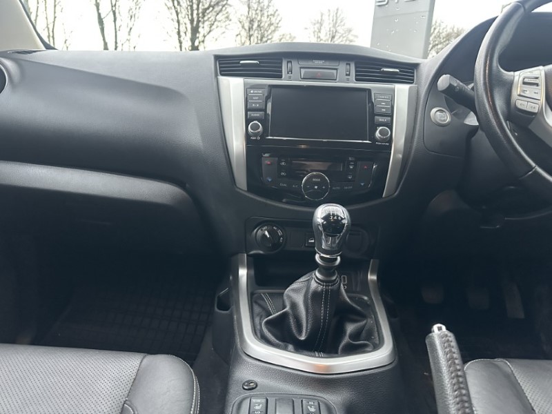 2021 (21) NISSAN COMMERCIAL NAVARA Double Cab Pick Up Tekna 2.3dCi 190 TT 4WD 4993772