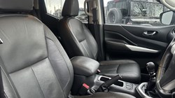 2021 (21) NISSAN COMMERCIAL NAVARA Double Cab Pick Up Tekna 2.3dCi 190 TT 4WD 4993777