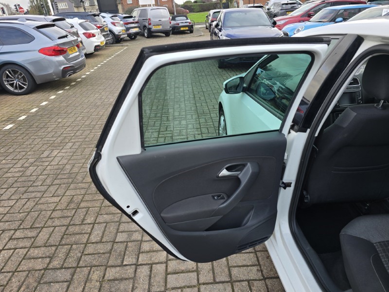 2017 (17) VOLKSWAGEN POLO 1.0 Match Edition 5dr 4983973