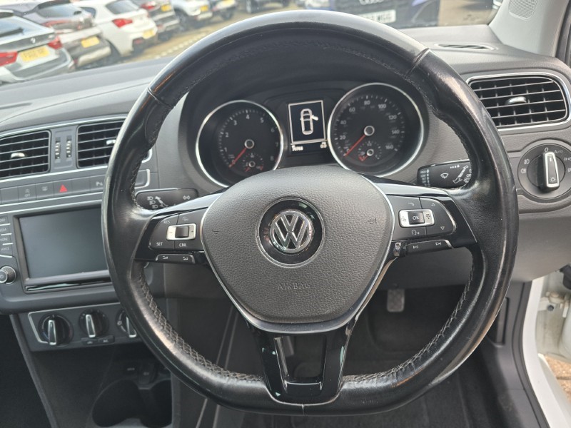 2017 (17) VOLKSWAGEN POLO 1.0 Match Edition 5dr 4983987