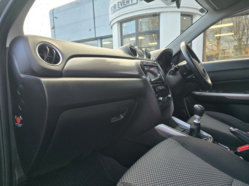 2023 (23) SUZUKI VITARA 1.4 Boosterjet 48V Hybrid SZ-T 5dr 4988143