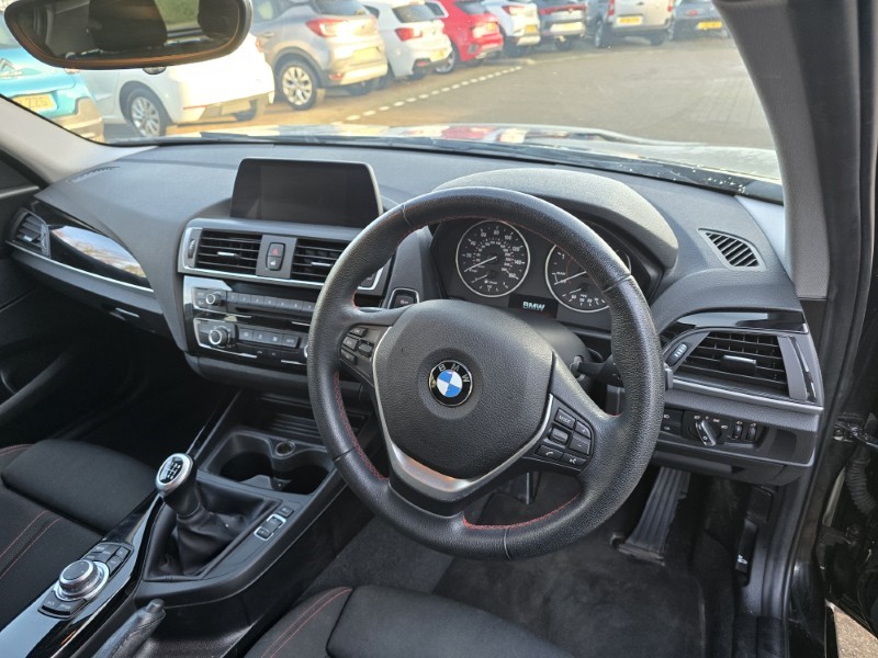 2017 (17) BMW 1 SERIES 116d Sport 5dr [Nav] 4996930