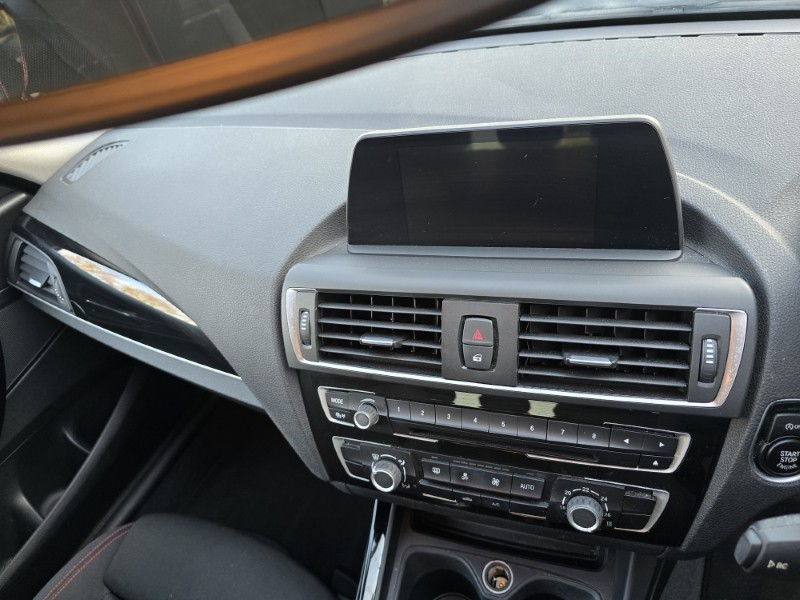 2017 (17) BMW 1 SERIES 116d Sport 5dr [Nav] 4996936