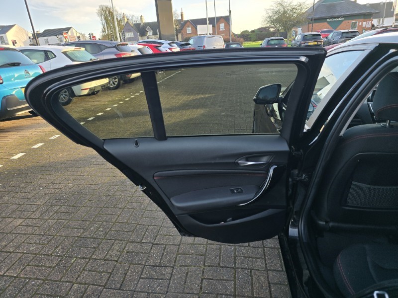 2017 (17) BMW 1 SERIES 116d Sport 5dr [Nav] 4996922