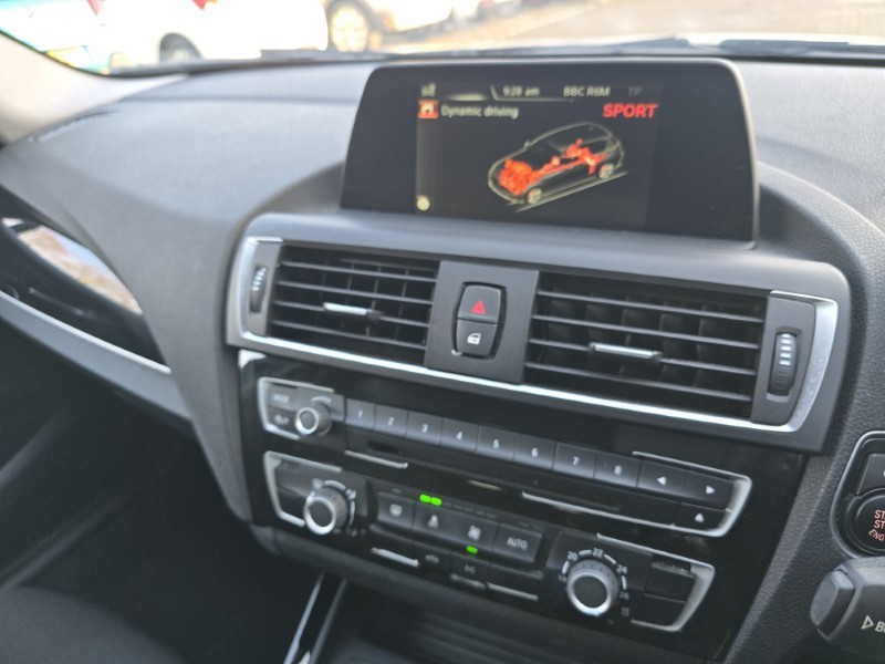 2017 (17) BMW 1 SERIES 116d Sport 5dr [Nav] 4996942