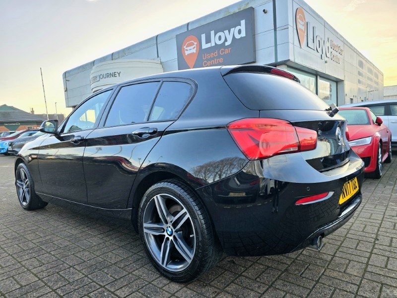 2017 (17) BMW 1 SERIES 116d Sport 5dr [Nav] 4996917