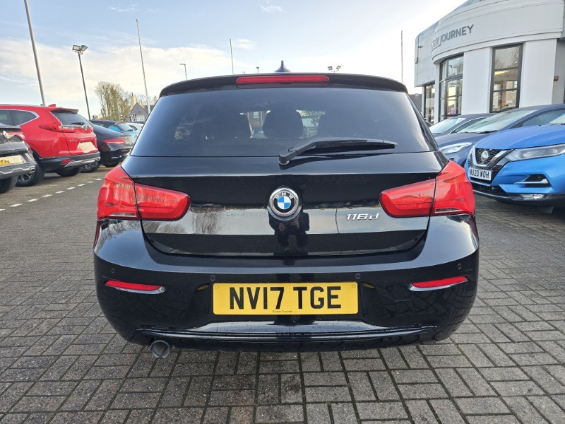 2017 (17) BMW 1 SERIES 116d Sport 5dr [Nav] 4996916