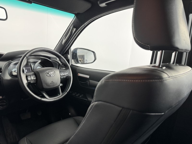 2024 (73) TOYOTA COMMERCIAL HILUX Invincible X D/Cab Pick Up 2.8 D-4D Auto 5322137