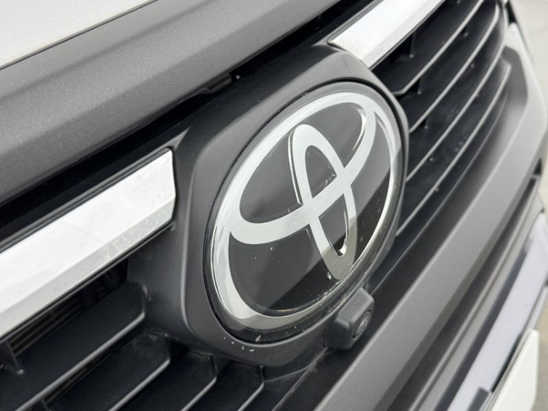 2024 (73) TOYOTA COMMERCIAL HILUX Invincible X D/Cab Pick Up 2.8 D-4D Auto 5322120