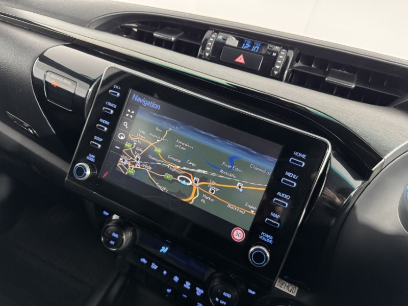 2024 (73) TOYOTA COMMERCIAL HILUX Invincible X D/Cab Pick Up 2.8 D-4D Auto 5322104