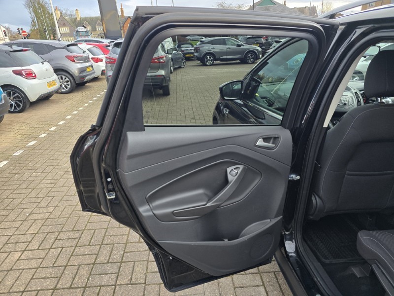 2016 (16) FORD KUGA 2.0 TDCi 150 Zetec 5dr 5007226