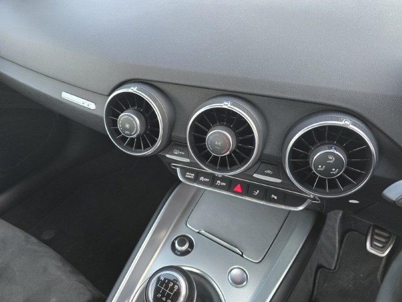 2017 (17) AUDI TT 1.8T FSI Sport 2dr 4996362