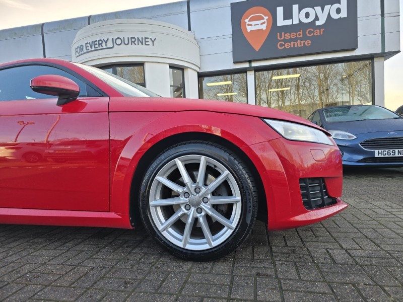 2017 (17) AUDI TT 1.8T FSI Sport 2dr 4996338