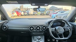 2017 (17) AUDI TT 1.8T FSI Sport 2dr 4996355