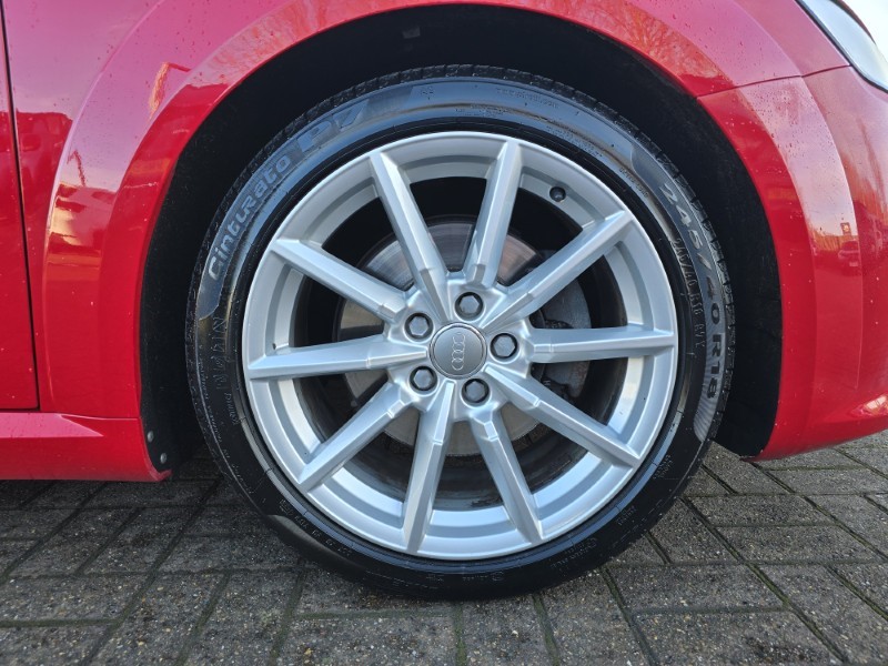 2017 (17) AUDI TT 1.8T FSI Sport 2dr 4996339