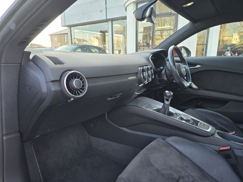 2017 (17) AUDI TT 1.8T FSI Sport 2dr 4996359