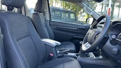 2025 (75) TOYOTA COMMERCIAL HILUX Active Extra Cab Pick Up 2.8 D-4D 5009553