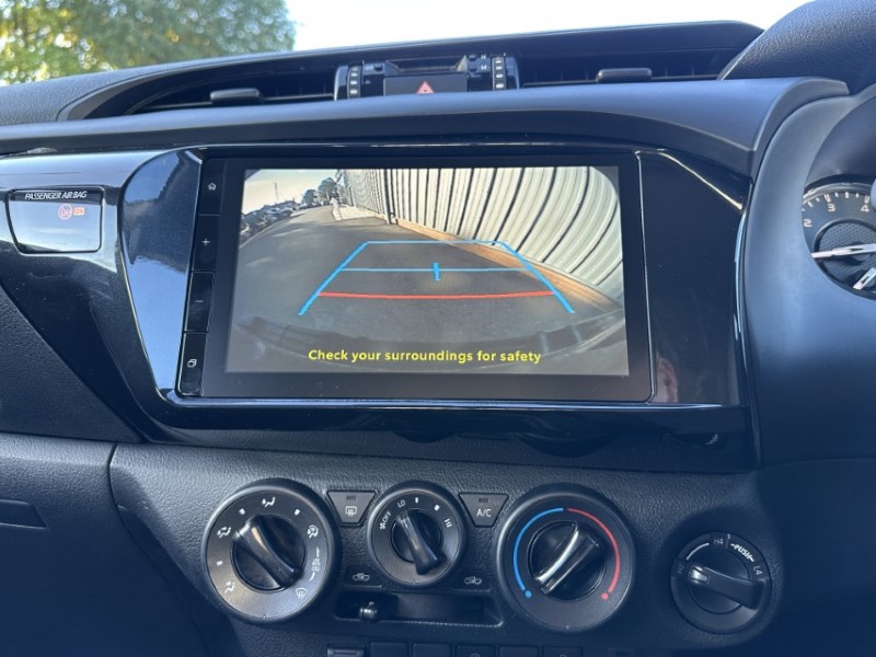 2025 (75) TOYOTA COMMERCIAL HILUX Active Extra Cab Pick Up 2.8 D-4D 5009562