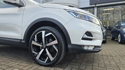 2020 (20) NISSAN QASHQAI 1.3 DiG-T 160 Tekna 5dr DCT 5005299
