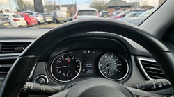 2020 (20) NISSAN QASHQAI 1.3 DiG-T 160 Tekna 5dr DCT 5005346