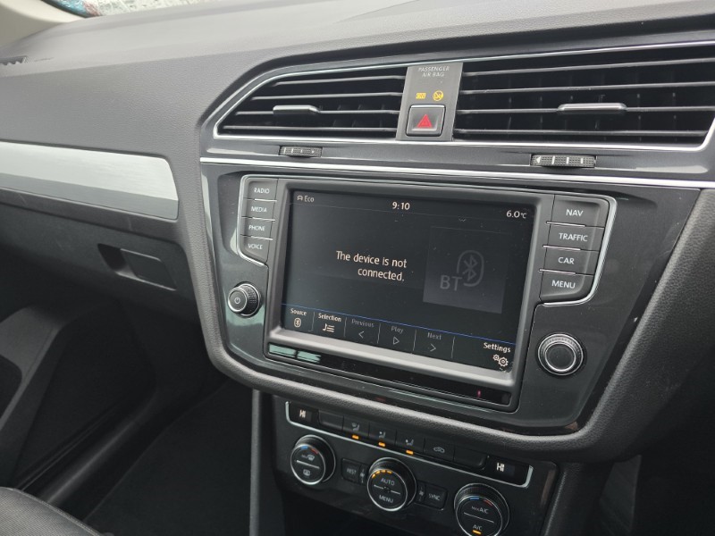 2017 (17) VOLKSWAGEN TIGUAN 2.0 TDi 150 4Motion SE Nav 5dr DSG 5046998