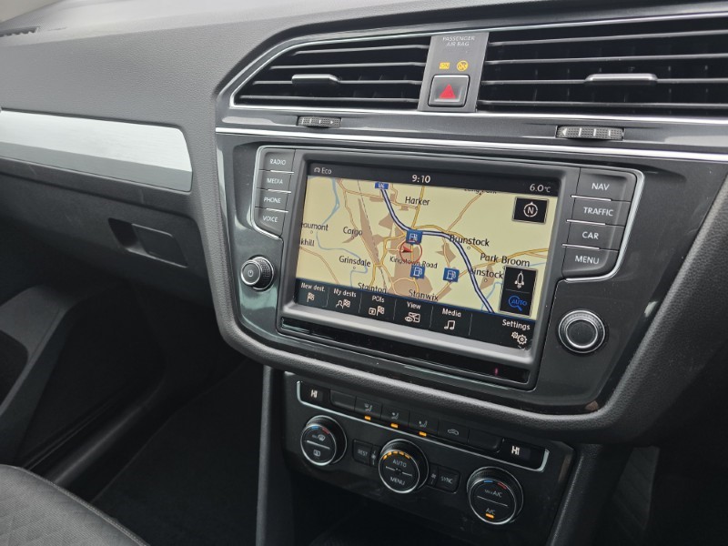 2017 (17) VOLKSWAGEN TIGUAN 2.0 TDi 150 4Motion SE Nav 5dr DSG 5047000