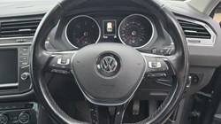 2017 (17) VOLKSWAGEN TIGUAN 2.0 TDi 150 4Motion SE Nav 5dr DSG 5046993