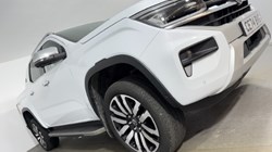 2024 (74) VOLKSWAGEN COMMERCIAL AMAROK D/Cab Pick Up Aventura 3.0 V6 TDI 240 4M Auto 5016475