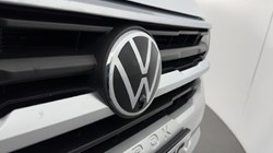 2024 (74) VOLKSWAGEN COMMERCIAL AMAROK D/Cab Pick Up Aventura 3.0 V6 TDI 240 4M Auto 5016445
