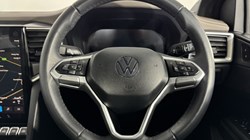 2024 (74) VOLKSWAGEN COMMERCIAL AMAROK D/Cab Pick Up Aventura 3.0 V6 TDI 240 4M Auto 5016414