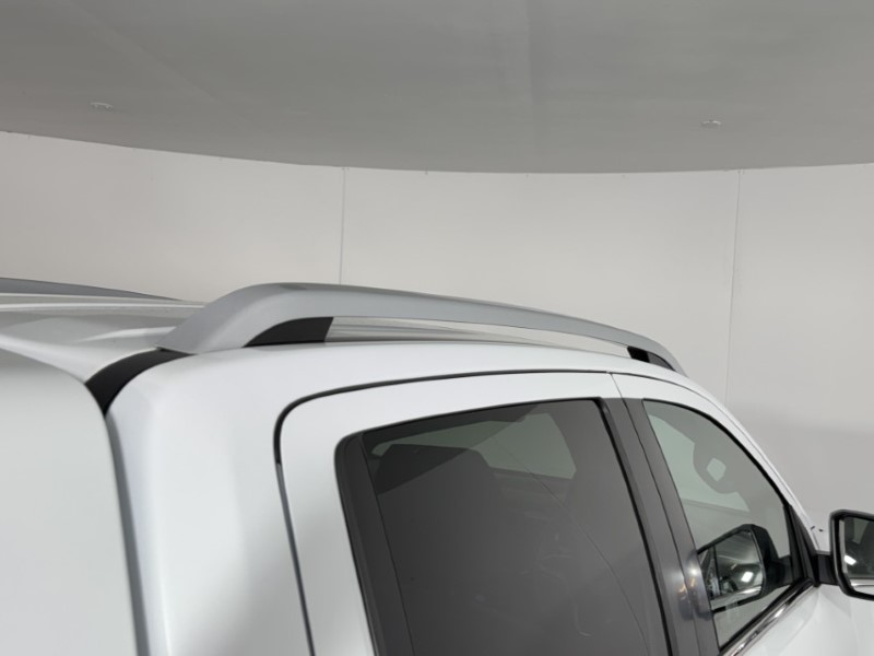 2024 (74) VOLKSWAGEN COMMERCIAL AMAROK D/Cab Pick Up Aventura 3.0 V6 TDI 240 4M Auto 5016441