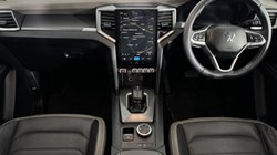 2024 (74) VOLKSWAGEN COMMERCIAL AMAROK D/Cab Pick Up Aventura 3.0 V6 TDI 240 4M Auto 5016427