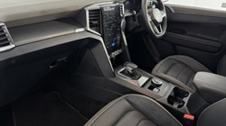 2024 (74) VOLKSWAGEN COMMERCIAL AMAROK D/Cab Pick Up Aventura 3.0 V6 TDI 240 4M Auto 5016432